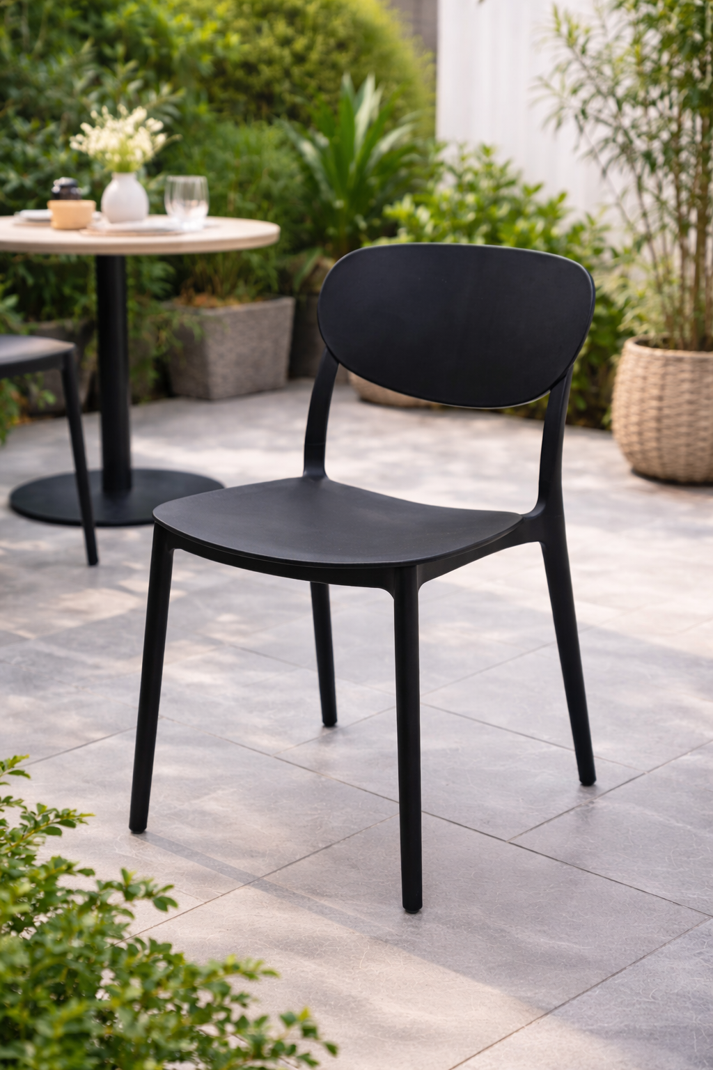 Chaise empilable noire 5Five 54,5 x 46 x 79 cm en plastique pour structures HORECA