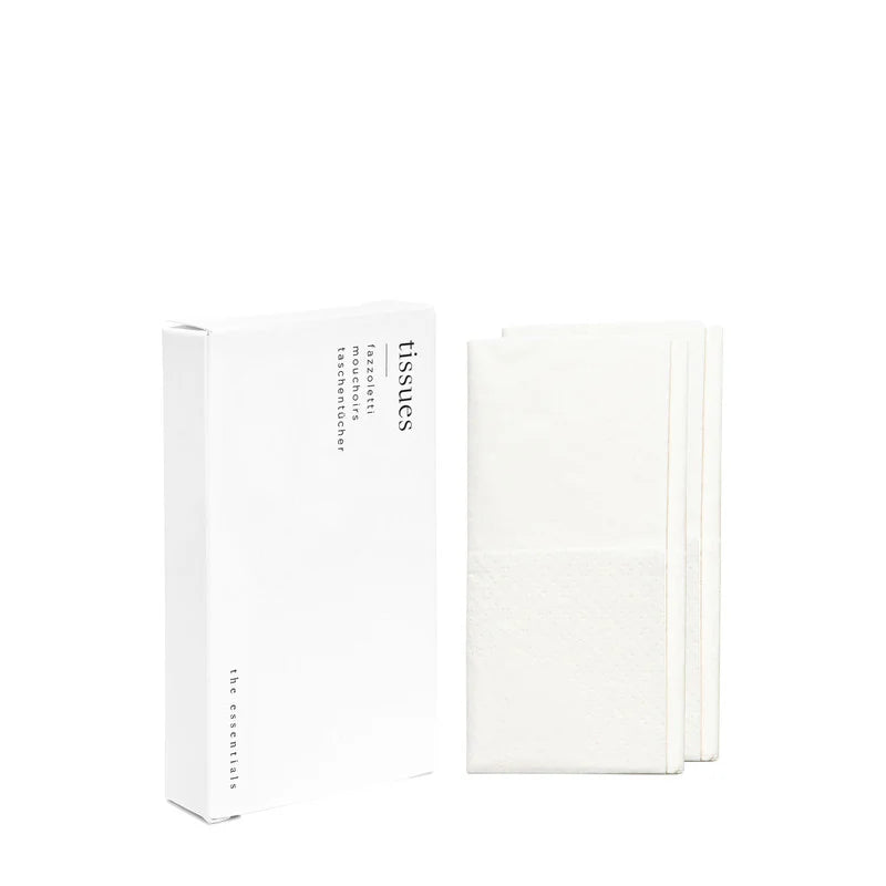 Ensemble de mouchoirs dans un étui en carton blanc
